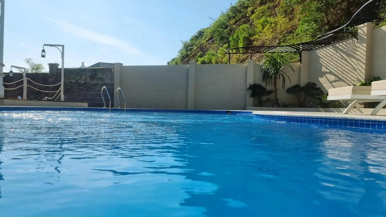 Ruby Ocean Villa ニャチャン